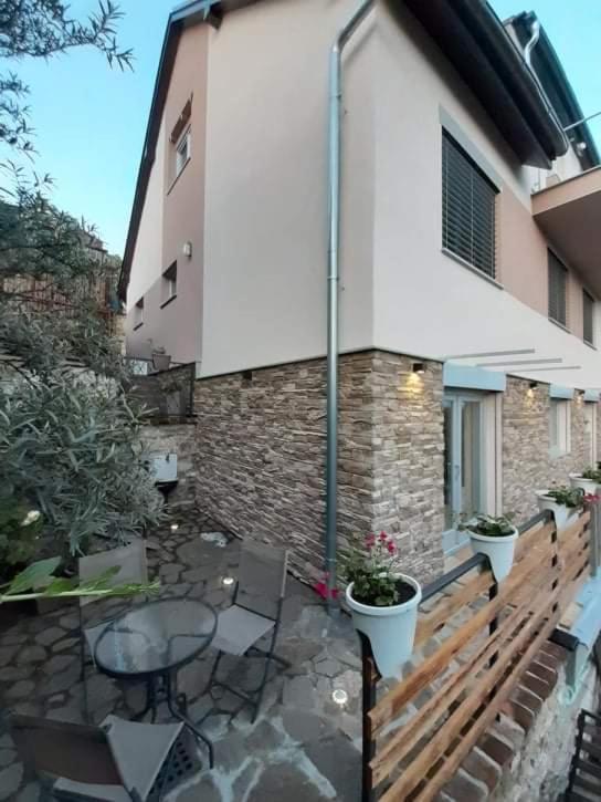 Apartment Adela Hluboká nad Vltavou Eksteriør bilde